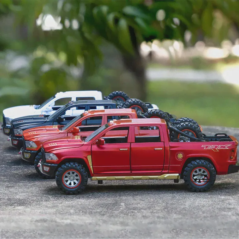 🛍 Модель автомобиля из сплава 1:32 Новая Модель Dodge Ram Trx пикапа модель с запасными шинами звук светильник игрушка-0